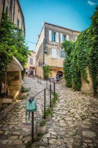 taste-bordeaux-wine-and-sea-tour-saint-emilion